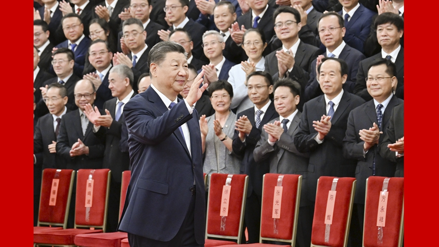 習近平在接見探月工程嫦娥六號任務參研參試人員代表時發表重要講話強調 再接再厲乘勢而上 加快建設航天強國